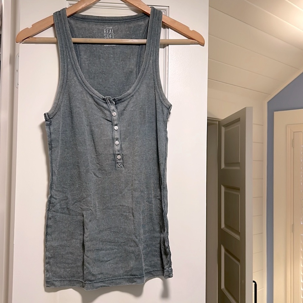 Classic green tank